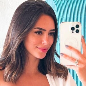 Bruna Biancardi mostra marquinha de biquíni nas redes sociais