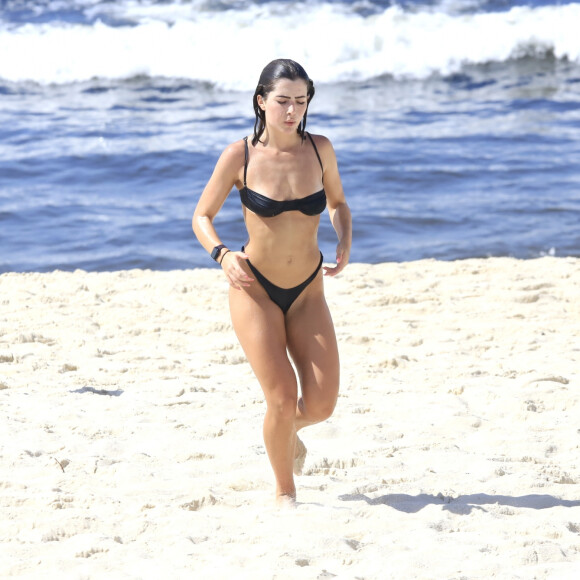 Jade Picon sentiu uma forte indisposição no dia anterior e precisou ficar no hospital