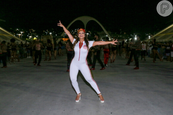Viviane Araujo é uma das principais personalidades do Carnaval brasileiro