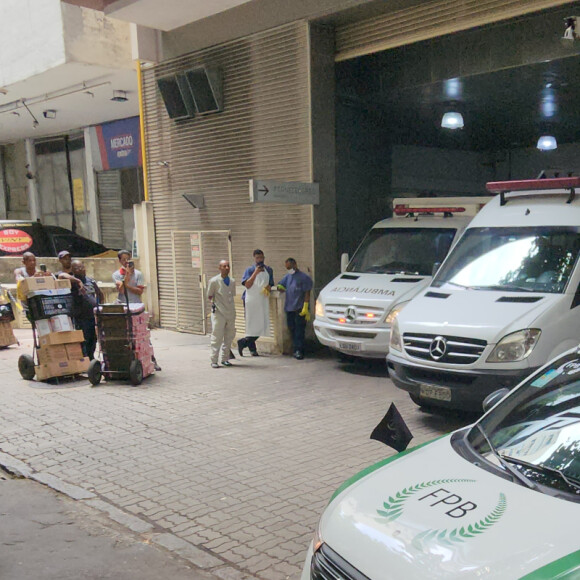 Corpo de Gloria Maria foi liberado do hospital no início da tarde