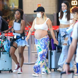 Viih Tube chegou ao Rio de Janeiro exibindo a barriga da gravidez