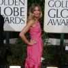 No Globo de Ouro de 2009, Cameron Diaz arrasou com este vestido cor-de-rosa da Chanel. A clucth e os sapatos são assinados por René Caovilla