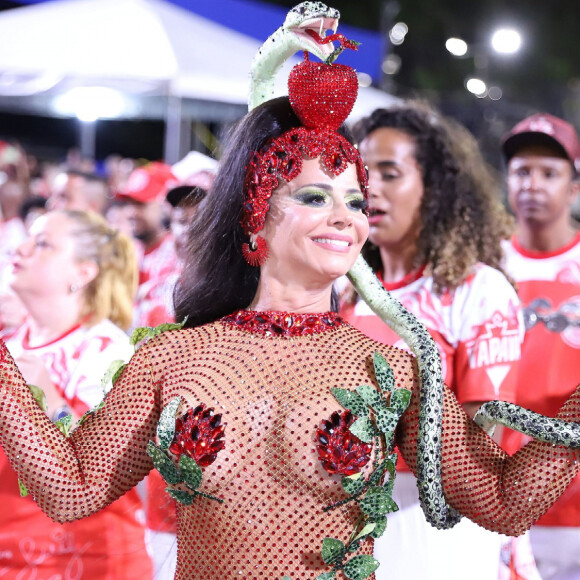 Viviane Araújo foi a estrela do ensaio técnico do Salgueiro