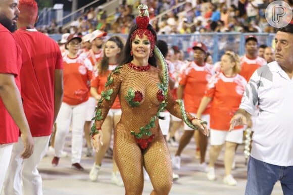 Rainha de bateria, Viviane Araújo ensaiou com o Salgueiro neste domingo, 5 de fevereiro de 2023