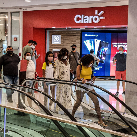 Tutor das filhas de Gloria Maria ainda não tem uma decisão formada sobre onde ele e as meninas vão morar futuramente