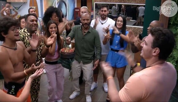 O clima quente começou após Gustavo comemorar seu aniversário de 28 anos no 'BBB 23'