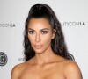 Kim Kardashian foi um dos nomes famosos que cortou relações com a Balenciaga