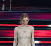 Vestido com ilusão de ótica de nudez ganhou apelido de 'sem vergonha' e foi usado por Chiara Ferragni em festival