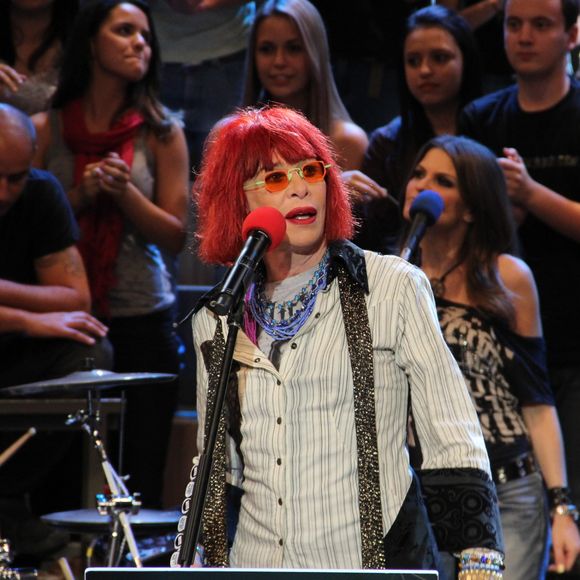 Rita Lee tem 75 anos e é compositora, cantora, instrumentista e escritora