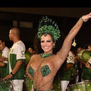 Viviane Araujo, recentemente, falou sobre o processo de emagrecimento para o Carnaval