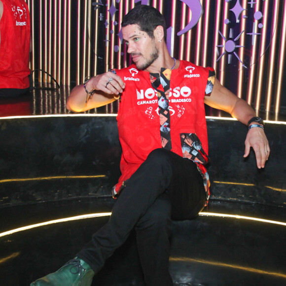 José Loreto está solteiro desde o término com Rafa Kalimann