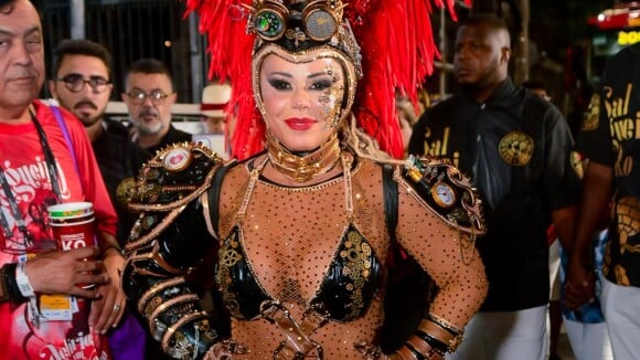 Viviane Araujo comemora perda surpreendente de peso para o Carnaval e faz 'antes e depois'. Veja!