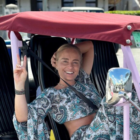 Angélica exibiu beleza natural nas fotos sem maquiagem de seu Carnaval