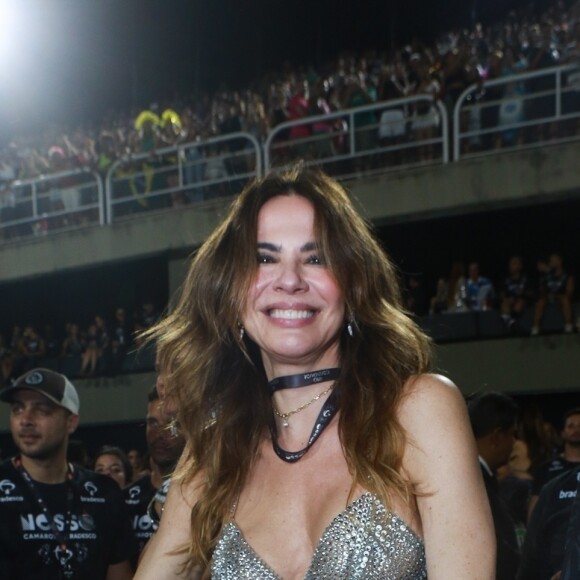 Luciana Gimenez: antes mesmo que surja qualquer boato, a própria apresentadora fez questão de desmentir a possibilidade nas redes sociais nesta quinta-feira (02)