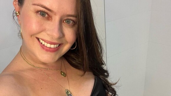 Mari Bridi responde se fez cirurgia de mama: 'Peito gigantesco depois de ter filho'