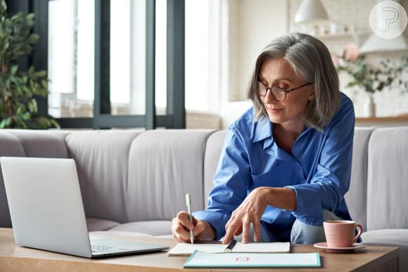 Entenda o que é o empreendedorismo feminino, sua importância, como incentivá-lo e a sua existência no mercado digital