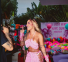 Rafaella Santos elegeu um look rosa de crochê para sua festa de aniversário