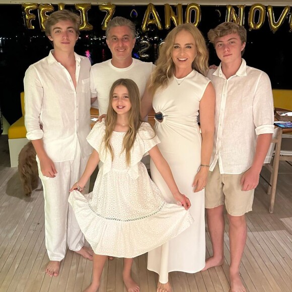 Angélica e Luciano Huck também são pais de Benício e Joaquim