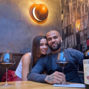 Daniel Alves está abalado com divórcio de Joana Sanz