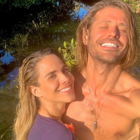 Dado Dolabella postou uma foto curtindo uma cachoeira com Wanessa