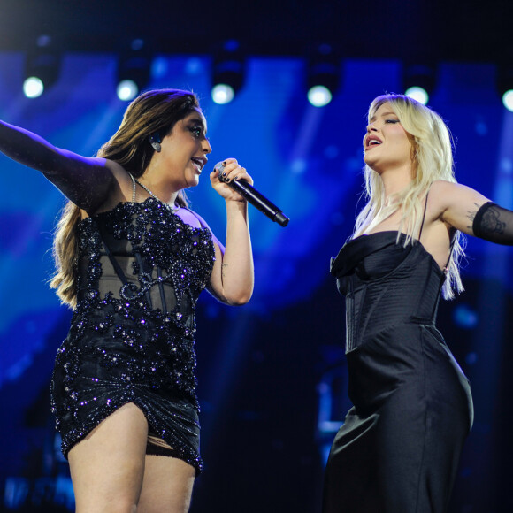 Mari Fernandez dividiu o palco com Luísa Sonza em gravação do seu segundo DVD