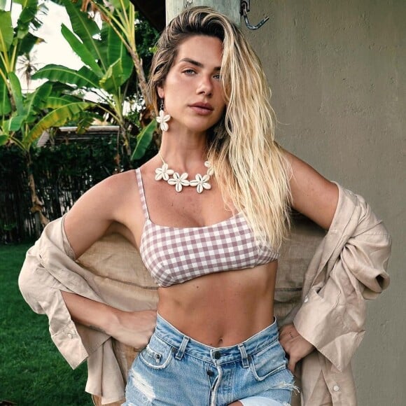 Giovanna Ewbank foi comparada à atriz Jennifer Aniston