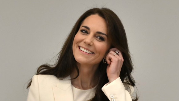 Chumbo trocado? Após boatos de traição de Príncipe William, Kate Middleton é acusada de flertar com multimilionário. Entenda!