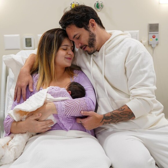 Lua, fruto do casamento de Viih Tube com o ex-BBB Eliezer, nasceu no domingo de Páscoa