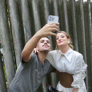 Bruna Griphao posou para selfies