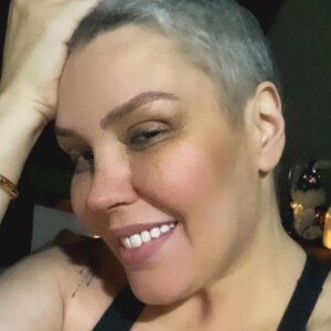 Simony sobre luta contra o câncer: 'Me preparando pra mais essa luta'