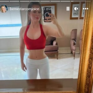 Joice Hasselmann impressinou com barriga seca e cintura fina em nova foto