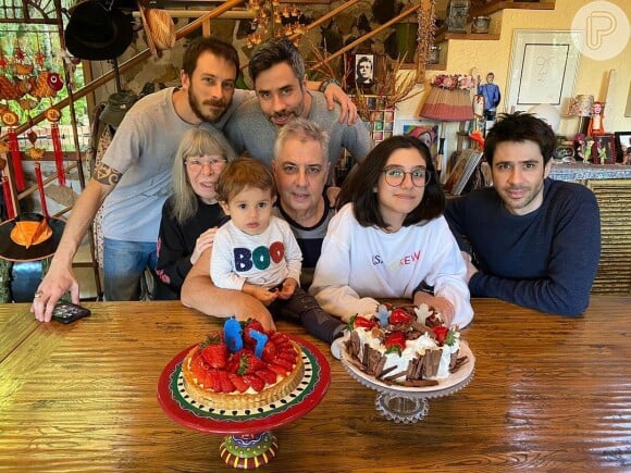 Aniversários em família eram momento de celebração para Rita Lee com o marido, Roberto de Carvalho, e os três filhos