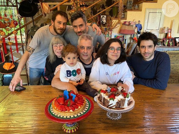 Aniversários em família eram momento de celebração para Rita Lee com o marido, Roberto de Carvalho, e os três filhos