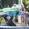 Shakira e Lewis Hamilton foram vistos juntos em passeio de barco recente