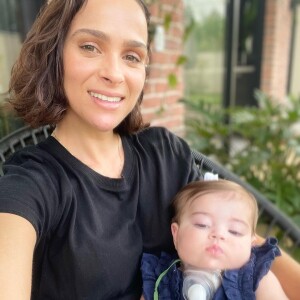 Letícia Cazarré acompanha de perto o estado de saúde da filha caçula