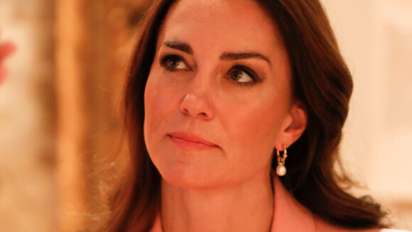 Kate Middleton leva 'bronca' de Príncipe William por motivo banal em casamento após boato de traição
