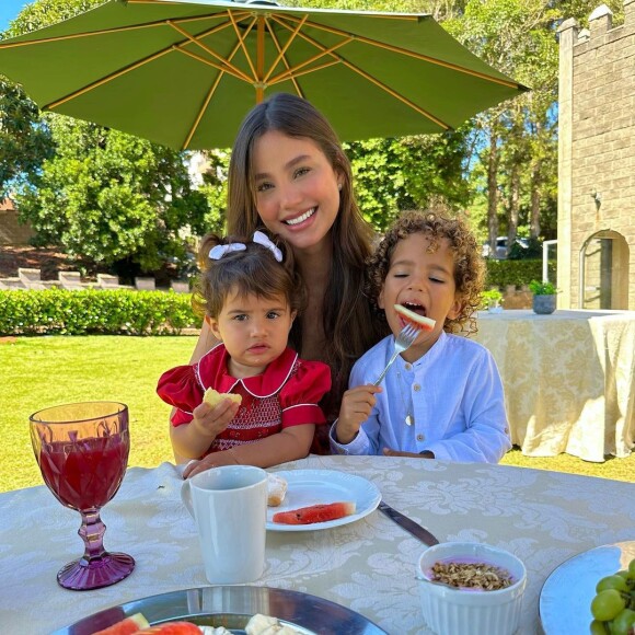 Mulher de Sorocaba, Biah Rodrigues é mãe de Theo e Fernanda