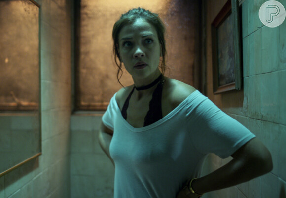 Em 'Quem Matou Sara?', personagem de Carolina Miranda se envolve em uma missão de vingança com rapaz e o ajuda a descobrir segredos da sua família
