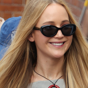 Jennifer Lawrence: um look de mais de R$ 30 mil e um detalhe que ninguém percebeu...