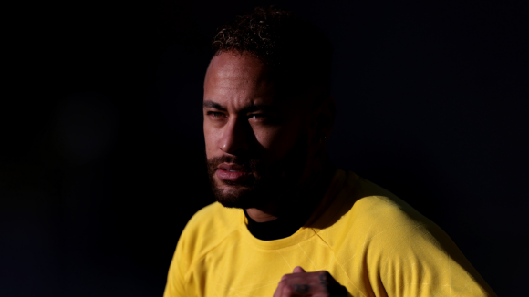 Web nota detalhe chocante em vídeo de suposta traição de Neymar e jogador sofre duras críticas: 'Que nojo'