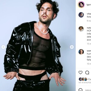 Igor Rickli posta uma sequência de fotos usando cropped para criticar o discurso homofóbico que associou a peça de roupa a conotação sexual.