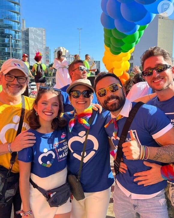 Sandra Annenberg foi com a família até a parada LGBTQIAP+ e foi criticada no Instagram por alguns seguidores.