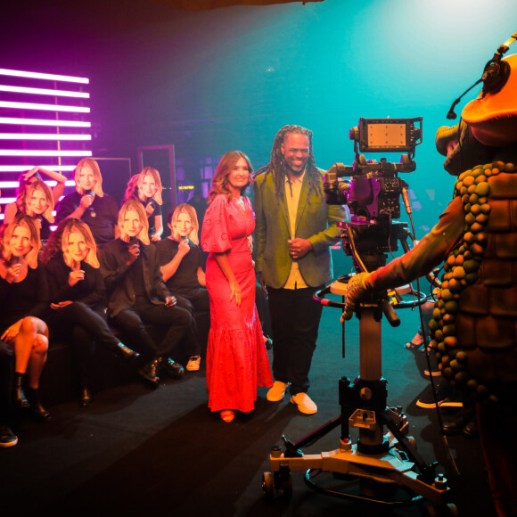 Manoel Soares e Globo fizeram acordo: apresentador não criticaria decisão da emissora e o canal não divulgaria teor de denúncias contra ele