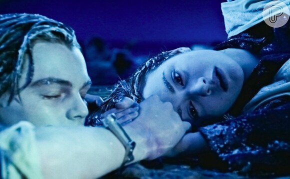 Uma das cenas mais marcantes de 'Titanic' é a morte de Jack enquanto Rose sobrevive ao naufrágio.