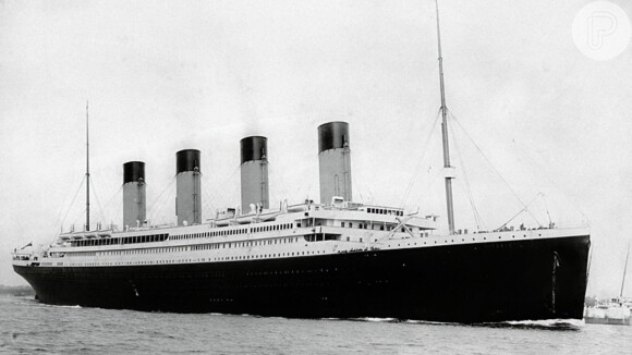 O Titanic bateu no iceberg na Ilha de Newfoundland, região marítima do Canadá.