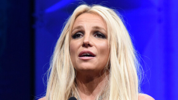 Britney Spears é agredida por segurança ao tentar foto com jogador da NBA e tapa vira caso de polícia