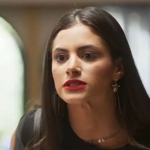 Novela 'Vai na Fé': No capítulo de quarta-feira, 12 de julho de 2023, Érika (Letícia Salles) tentará seduzir Theo (Emilio Dantas)