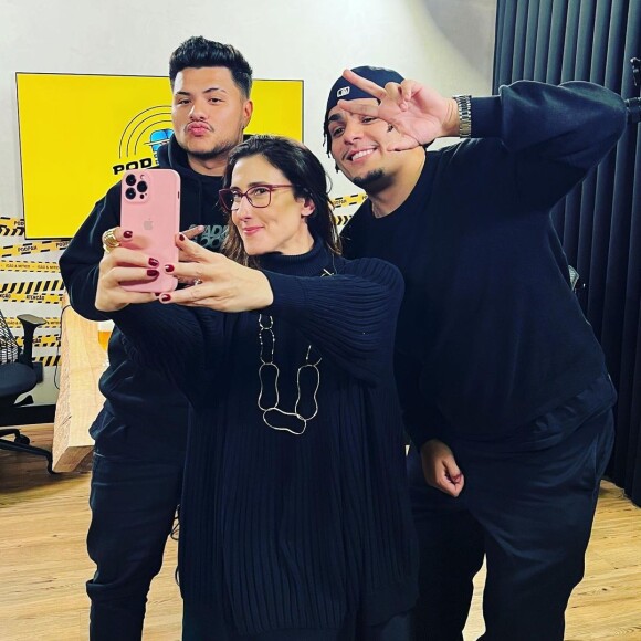 Paola Carosella usou sua rede social para reagir após possíveis críticas a Virginia Fonseca: 'Sempre defendi e sempre vou defender que a gente possa ser, construir e fazer o que a gente quiser com os nossos corpos do jeito que eles são e com a nossa imagem do jeito que a gente a quiser mostrar'