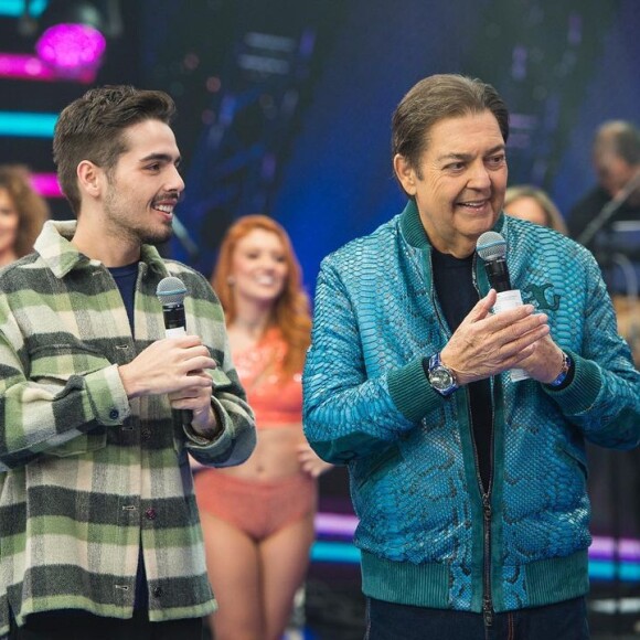 Apesar da confissão, filho de Faustão rasgou elogios ao apresentador