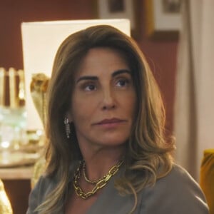 Novela 'Terra e Paixão': nos próximos capítulos, Irene (Glória Pires) vai tentar envenenar Aline (Barbara Reis)